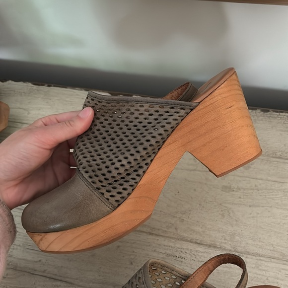 Free People Olive Green Gray Slingback Clogs Size 38 - Picture 3 of 5
